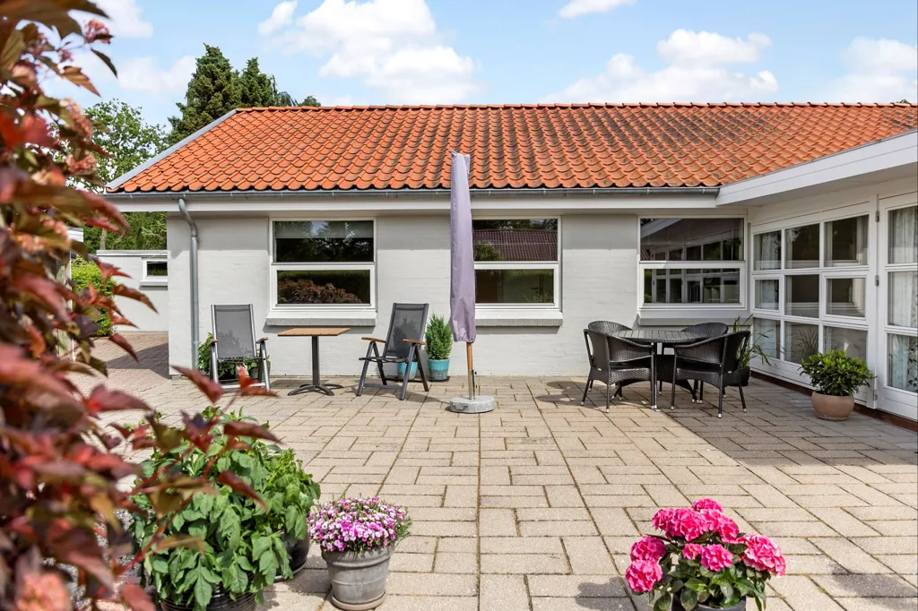 Terrazza - Villa with Attractive Location in Skovhaven
