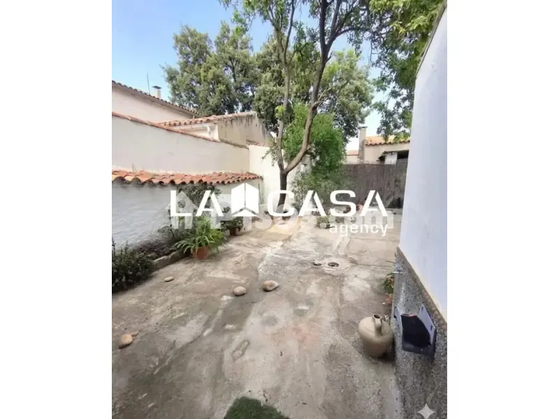 Aed - Chalet with Garden in El Ronquillo