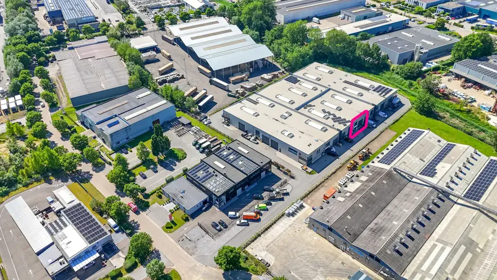 Vue aérienne - Unité commerciale moderne avec bureaux à Heusden-Zolder