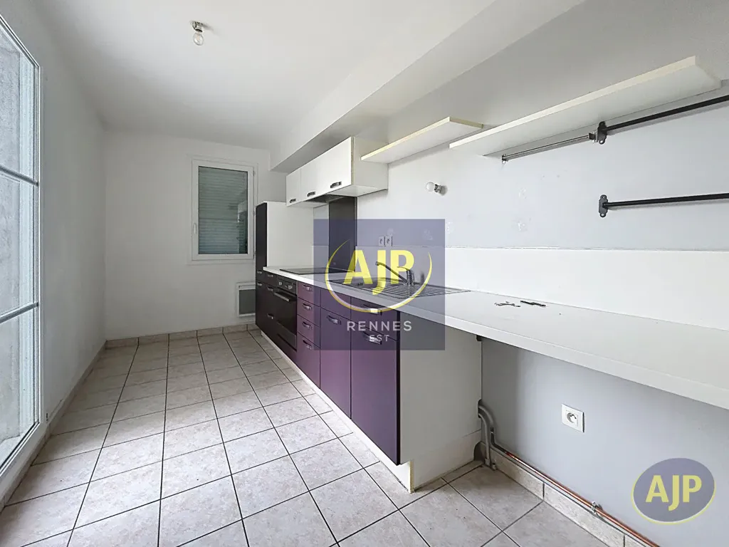 Cucina - Spacious Apartment with Terrace in Rennes