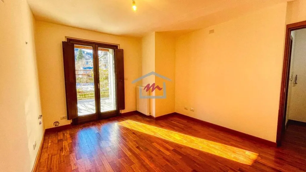 Pièces - Rear-Facing Apartment with Garden in Bardonecchia