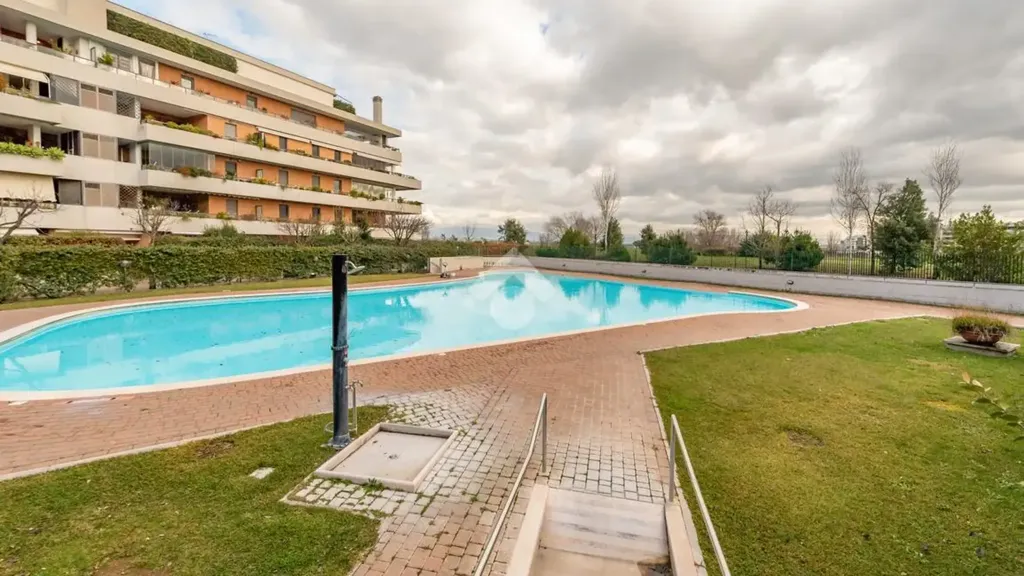 pool_area