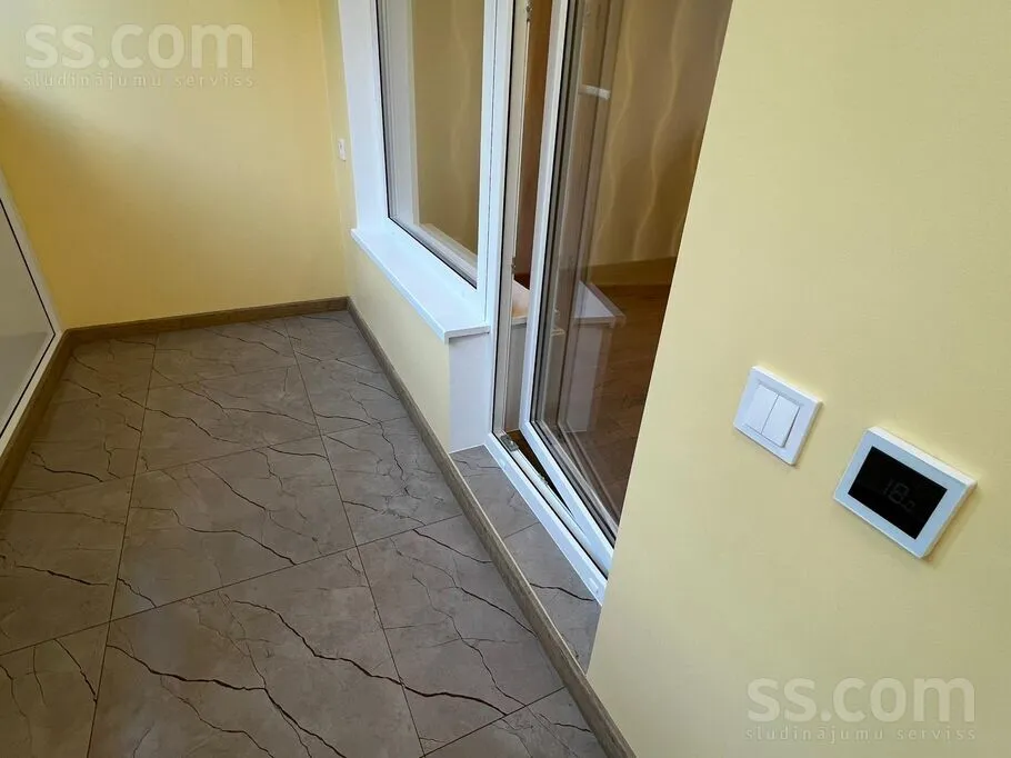 Rõdu - Flat with Modern Amenities in Pļavnieki, Riga