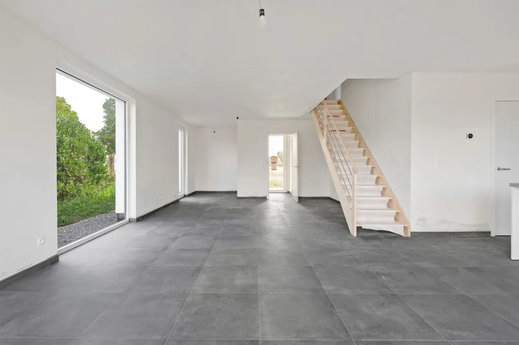 Contemporary Semi-Detached Home in New Development