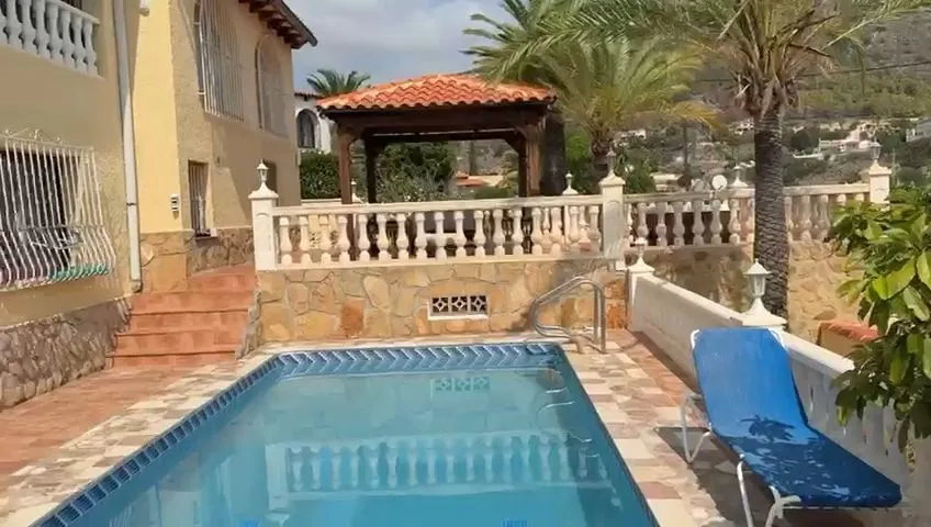 Piscine - Mediterranean Villa with Pool in Calpe