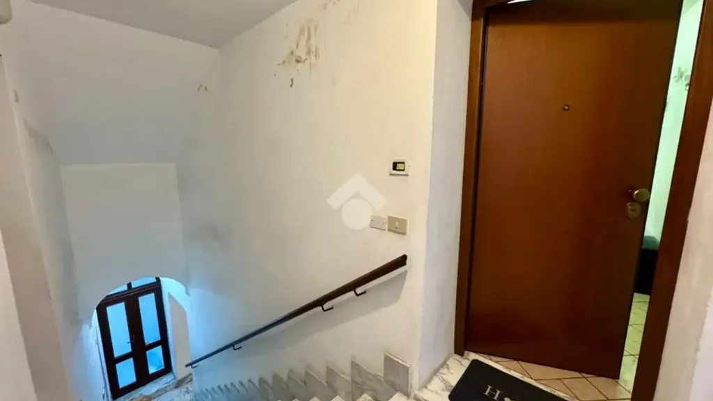 Pièces - Quadrilocale with Sea View Balcony in Noli