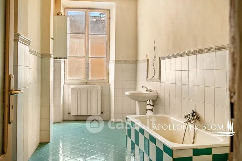 Salles de bain - Panoramic Apartment in Historic Montepulciano