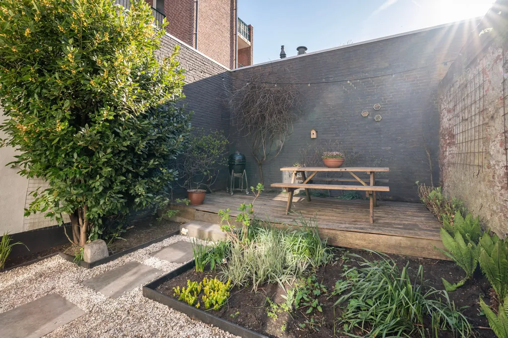 Garden - 4-room house in Leiden