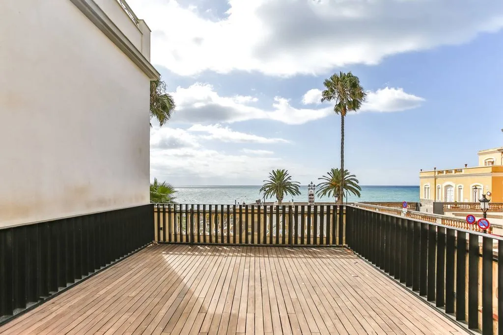 Terrasse - Detached House with Sea View in Sitges