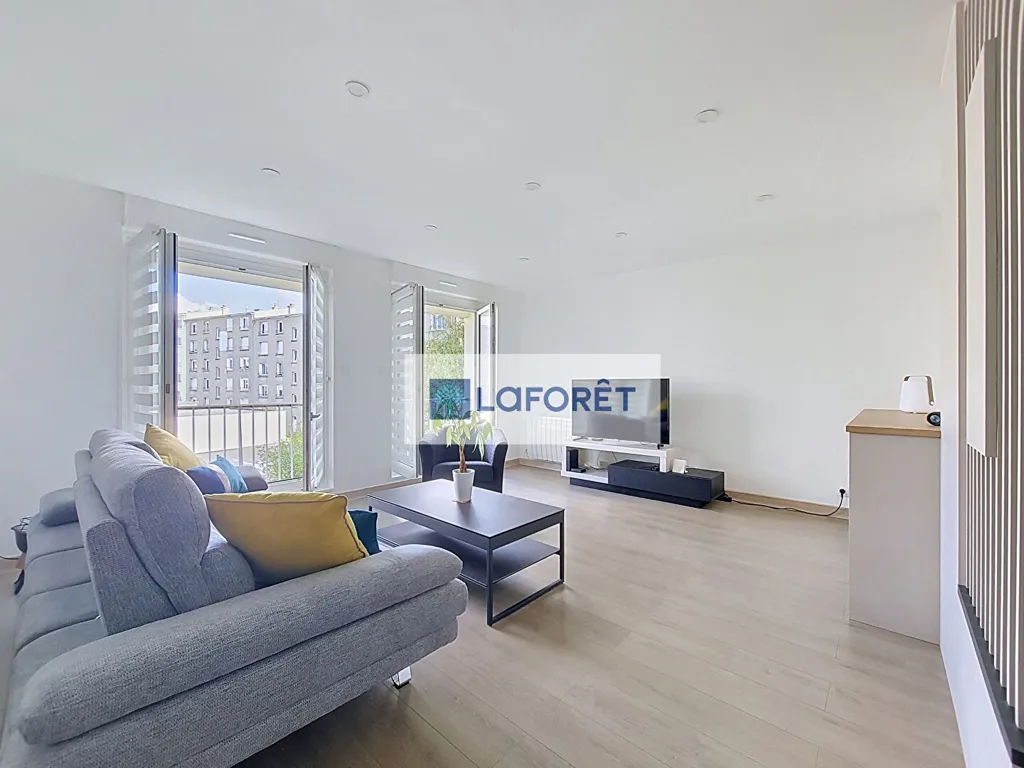 Elutuba - 3-Bedroom Apartment with Balcony in Brest