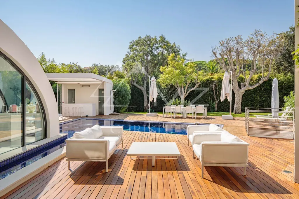 Piscine - Villa Contemporaine avec Piscine près du Club 55 à Pampelonne