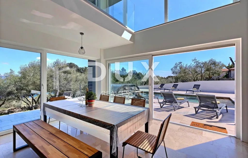 Piscina - New Villa with Pool near Labin