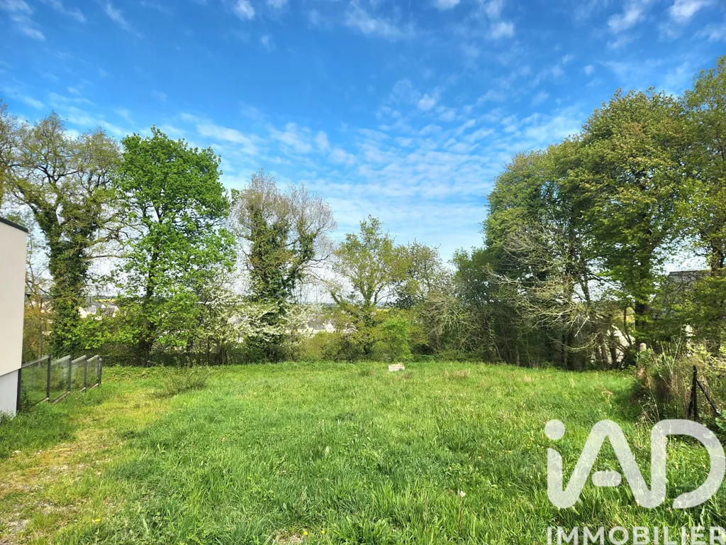 Aed - Buildable Plot with Tree View in Bain-de-Bretagne