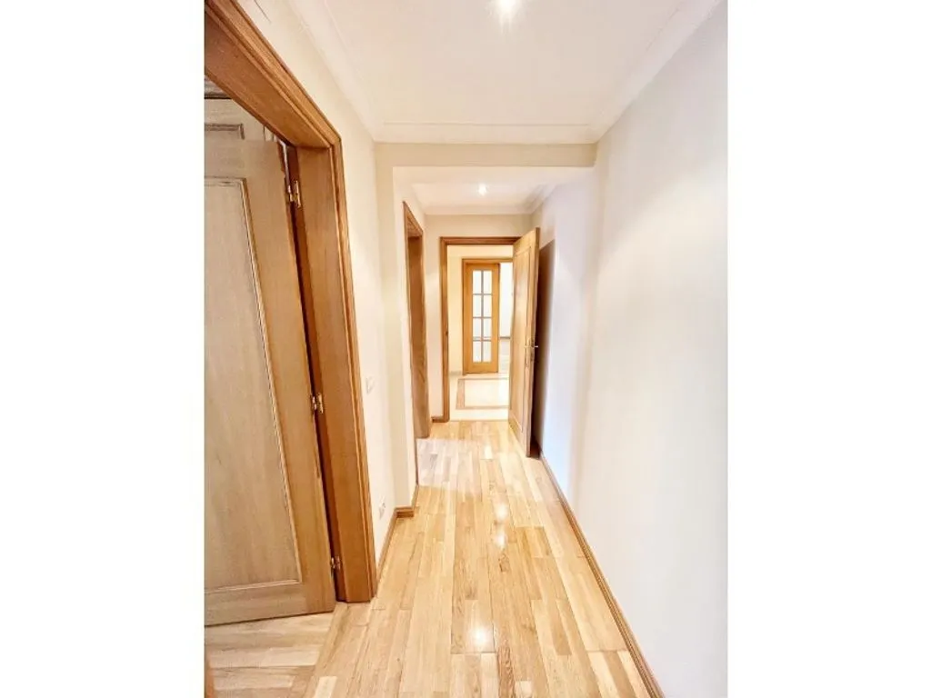 Esik - 2-Bedroom Flat with Portuguese Architecture in Lisbon