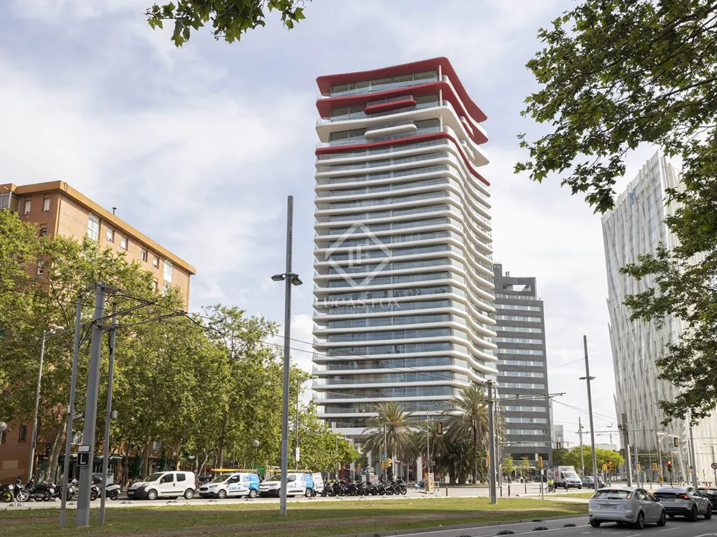 Luxury Flat with Rooftop Pool in Diagonal Mar, Barcelona