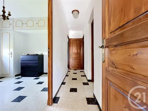 Entrée - Villa Rénovée avec Atelier à Bagnols-sur-Cèze