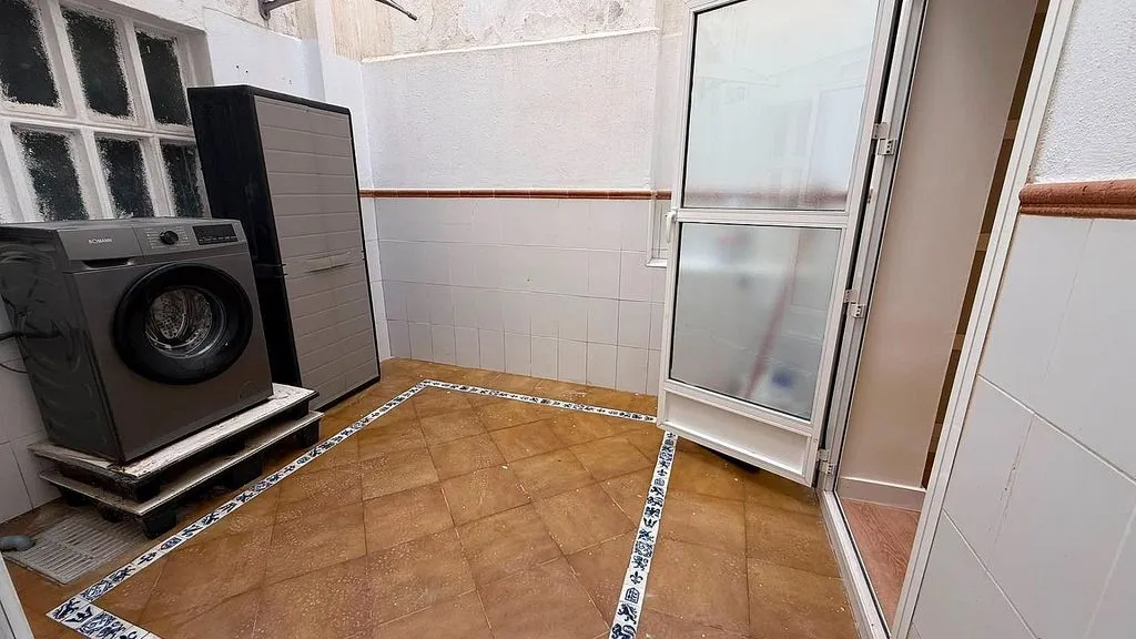 Pesuköök - Furnished Flat in Cathedral Centre, Almería