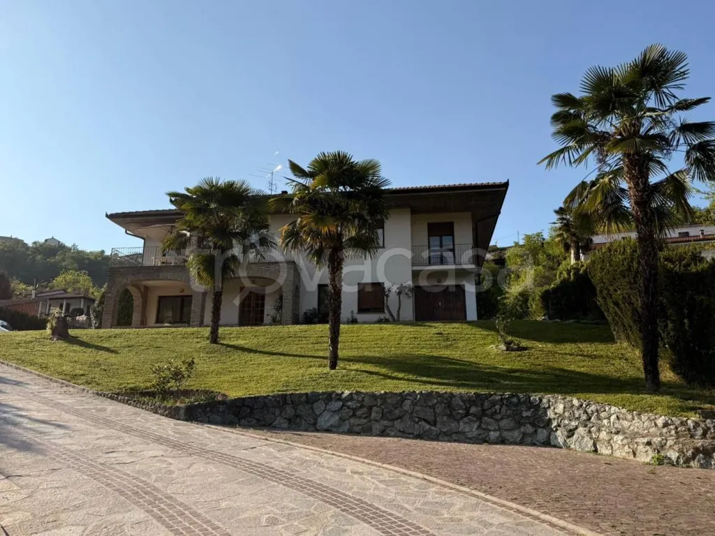 Välivaade - Villa with Garden and Pool in Vezza d'Alba