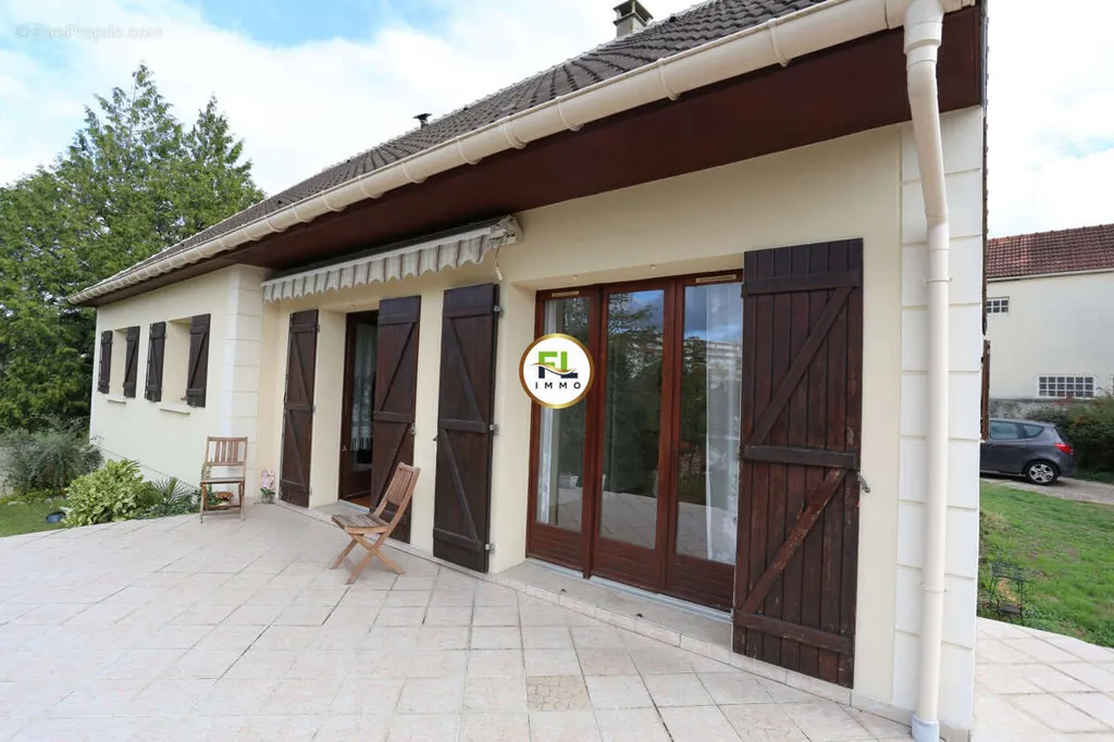 Terrasse - Maison avec Terrasse et Jardin à Acheres