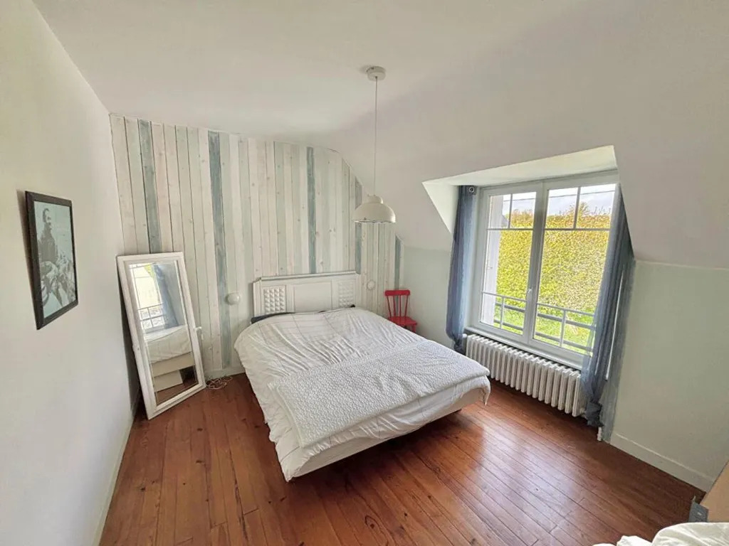 Chambres - Maison avec Sous-sol Total et Jardin à Plouhinec