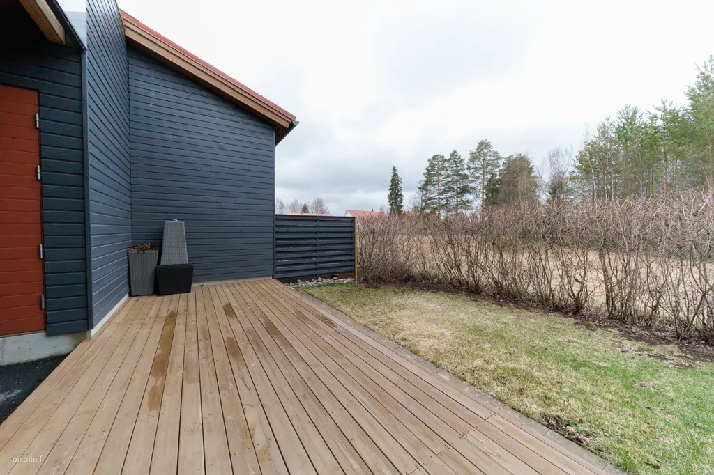 Terrass - Detached House with Sauna in Quiet Area