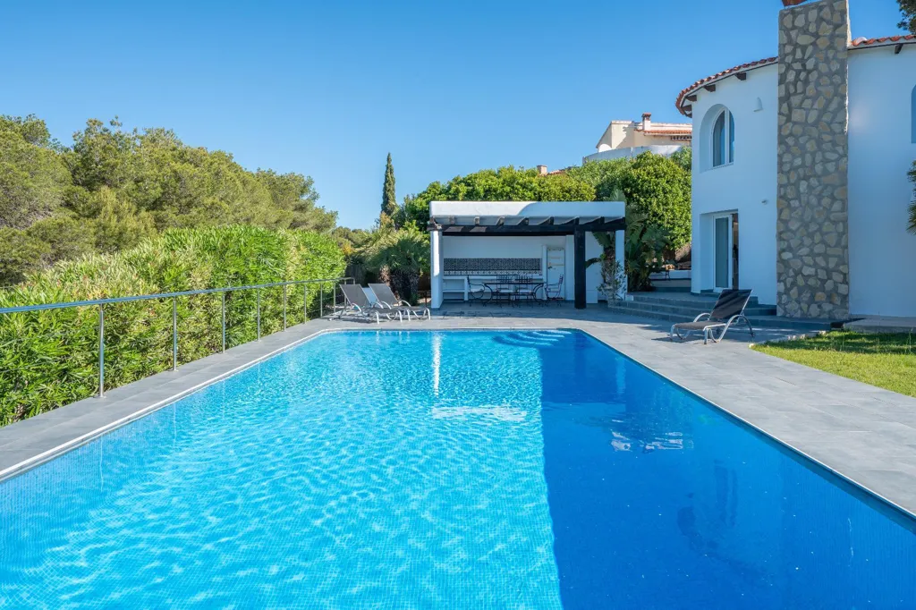 Piscine - Chalet with Sea View and Pool in Cap Martí