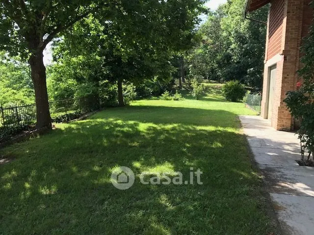 Jardin - Rustic Farmhouse with Land in Valmaggiore, Asti