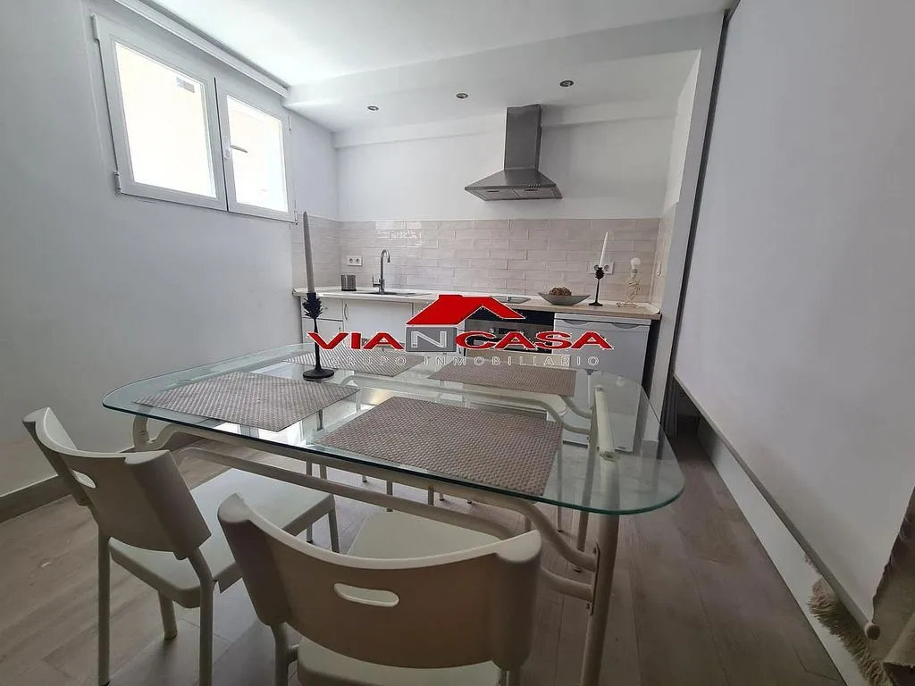Salle à manger - Furnished Studio with Air Conditioning in Peñagrande