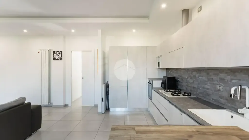 Köök - Rear-Facing Two-Bedroom Flat in Bollate