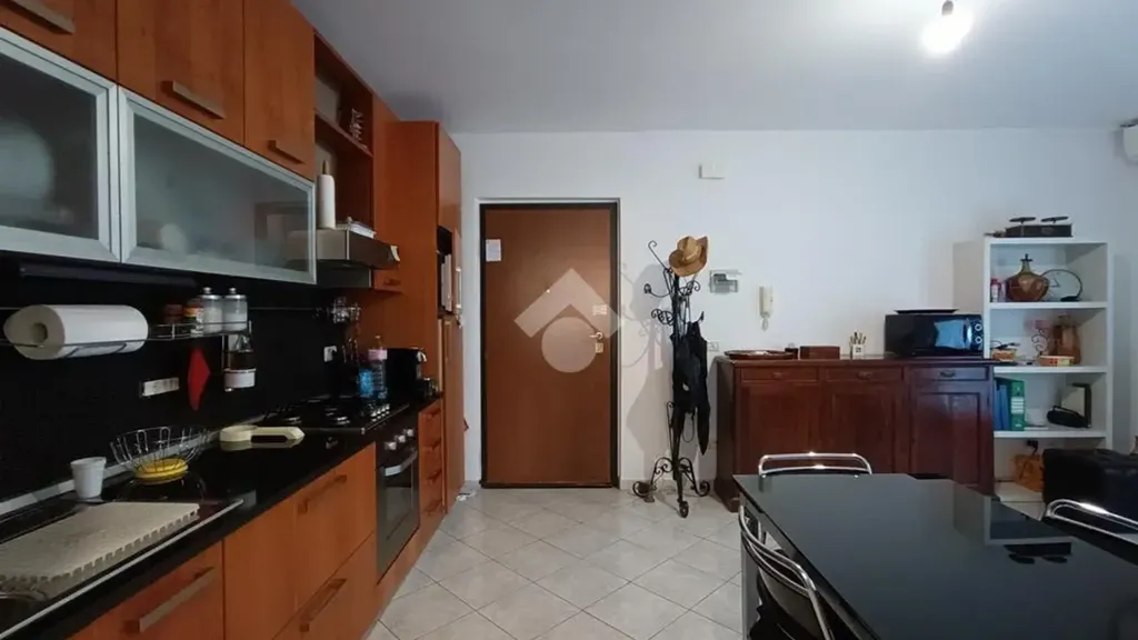 Cuisine - Modern Apartment with Sea View in Pineto