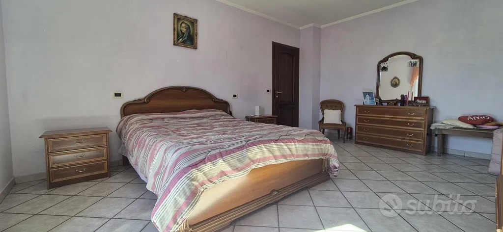 Chambres - Bifamiliar Villa with Private Garden in Frossasco