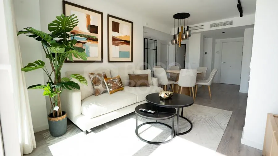 Elutuba - 3-Bedroom Apartment with Sea View in Fuengirola