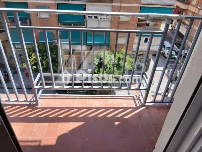 Rõdu - Student-Friendly Flat with Terrace in Arabial
