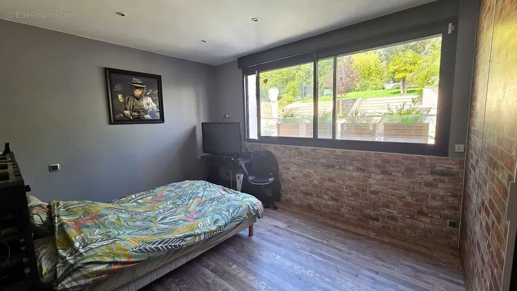 Chambres - Villa Haut de Gamme avec Piscine à Villevaude