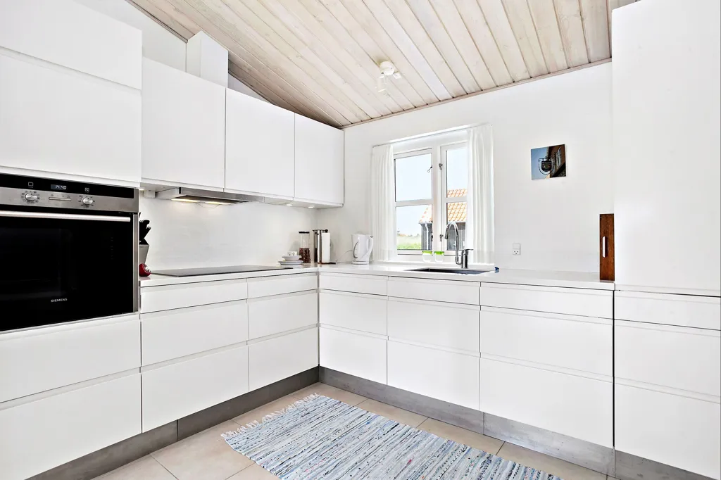 Cuisine - Summer House with Sea View in Skagen