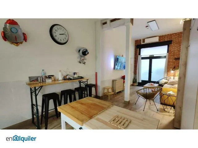 Sala da pranzo - Fully Furnished Flat in Lavapiés, Madrid