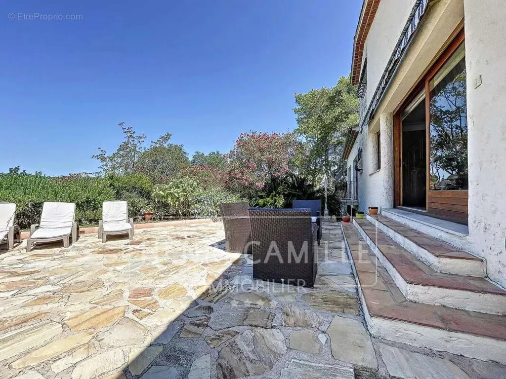 Terrasse - Villa Provençale avec Vue Panoramique à Supercannes