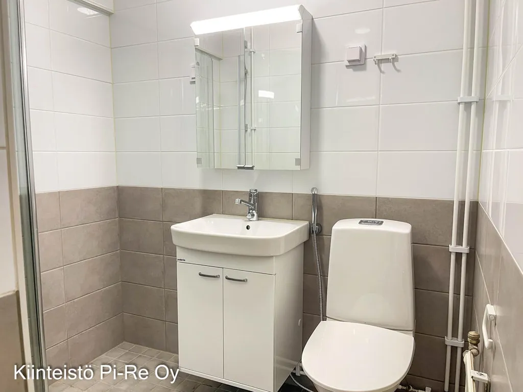 Salles de bain - Modernised Flat with Balcony in Forssa Centre