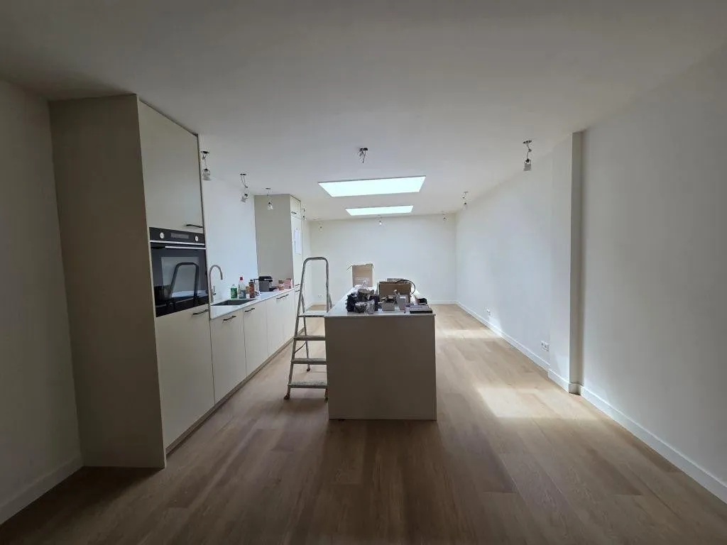 Köök - Fully Renovated House with Garden in Voorschoten