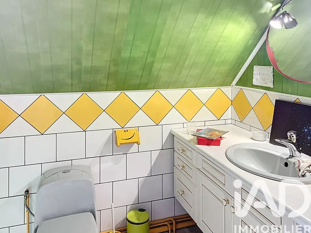Salles de bain - Maison Familiale avec Jardin à Étrépagny