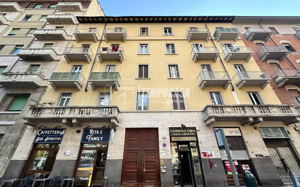 Extérieur - Trilocale with Balcony in Turin