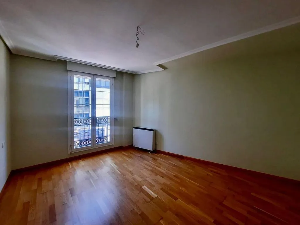 Toad - Apartment with Garage in Ponferrada Centre