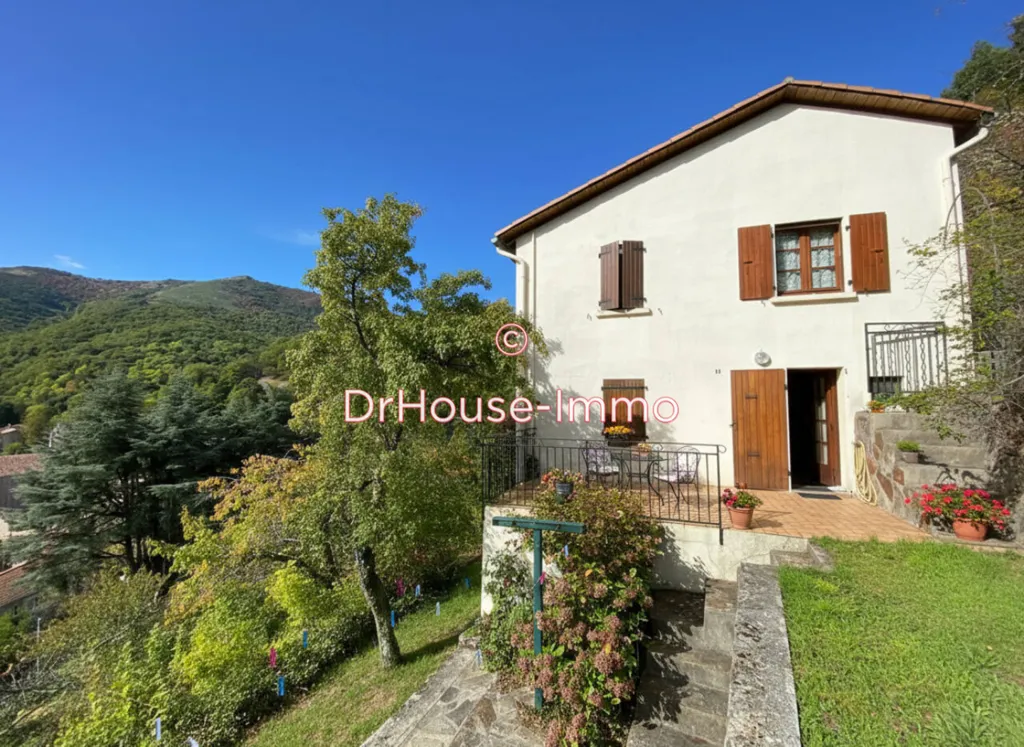 Välivaade - Charming House with Terrace in Burzet