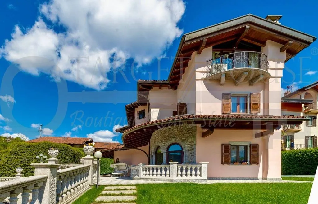 Extérieur - Lakefront Villa with Private Garden in Verbania