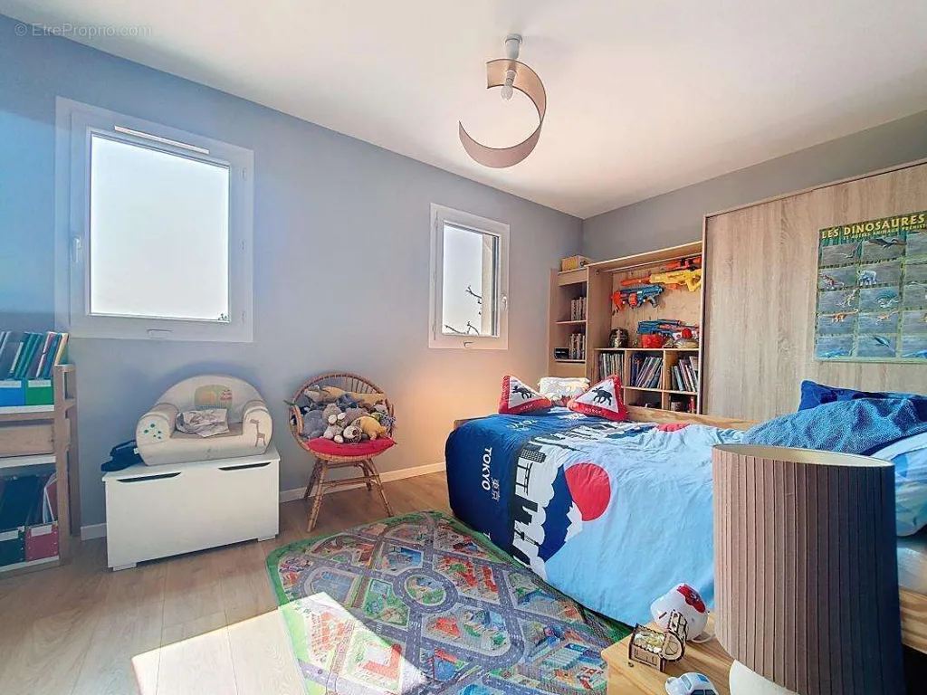 Chambres - Maison contemporaine avec piscine à Mions