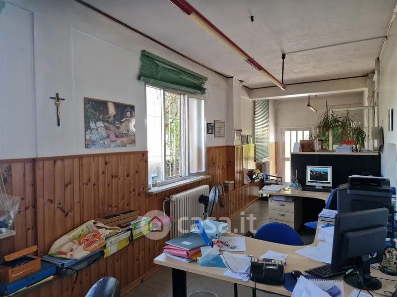 Kabinet - Mixed-Use Rustico with Industrial Space in Falconara Marittima
