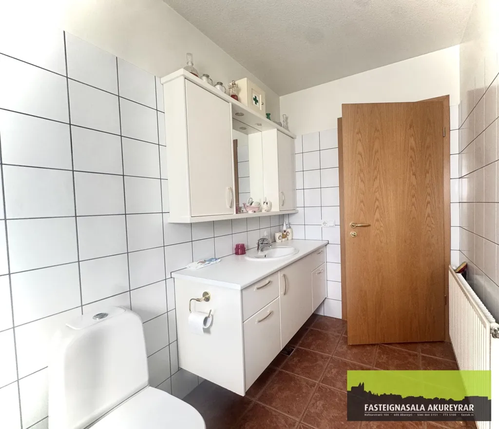 3-toaline korter asukohas Akureyri