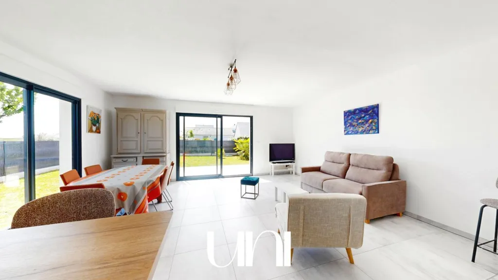 Elutuba - Contemporary House with Garden near Caen