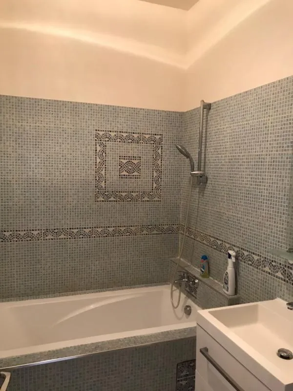 Vannitoad - Flat with Balcony in Central Location