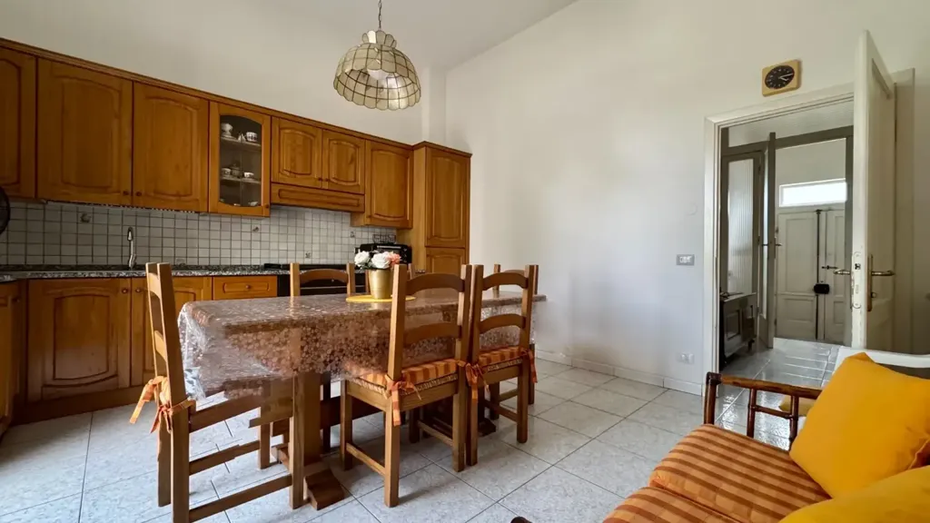 Salle à manger - Spacious Apartment with Private Garden in Empoli